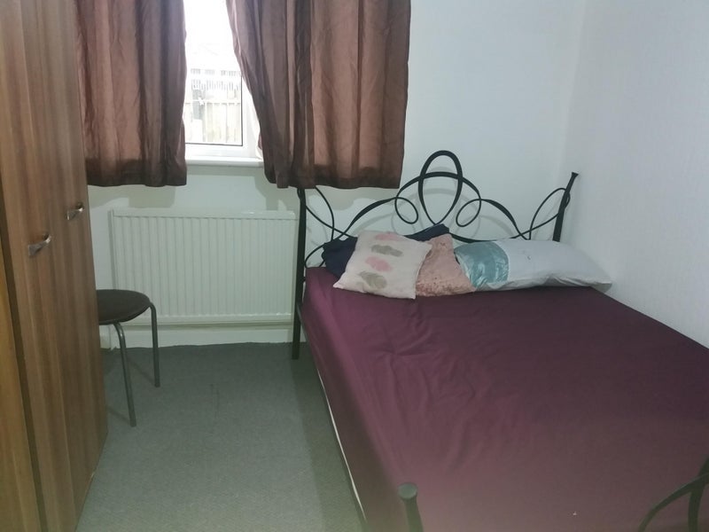Room Chestnut Grove in Pumpherston