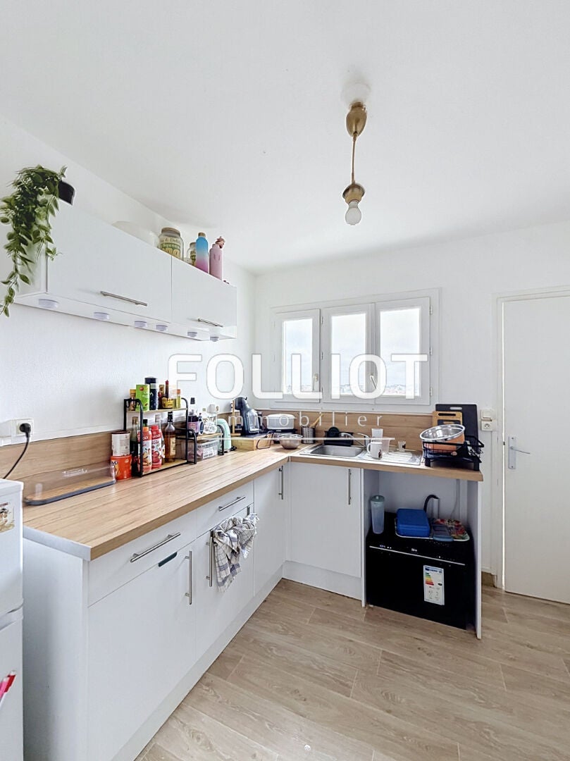 Flat Rue Leverrier in Caen