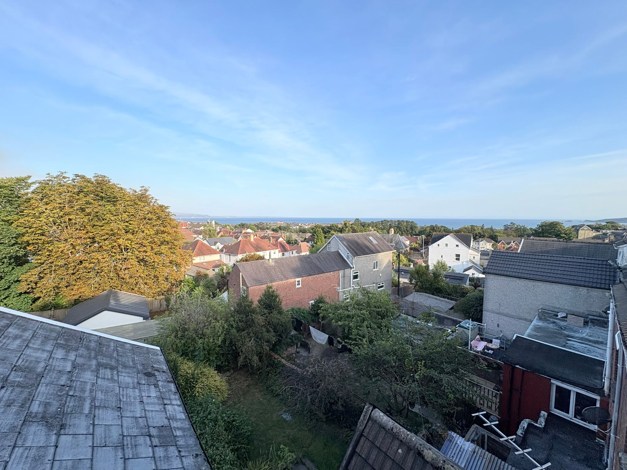 Flat Parc Wern Road in Swansea