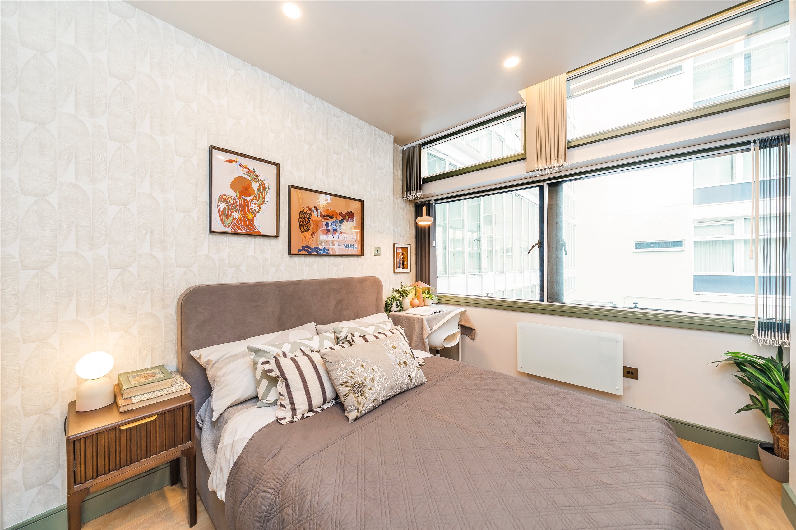 Flat Newington Causeway in Greater London