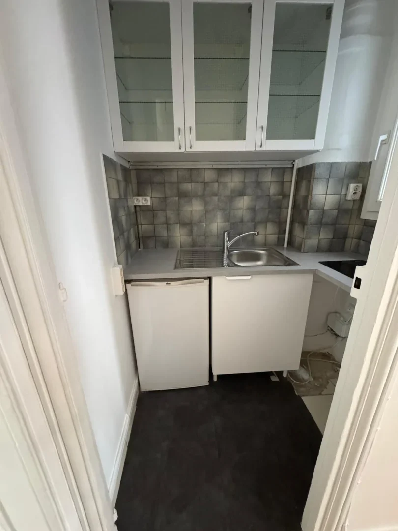 Flat Rue du Débarcadère in Paris