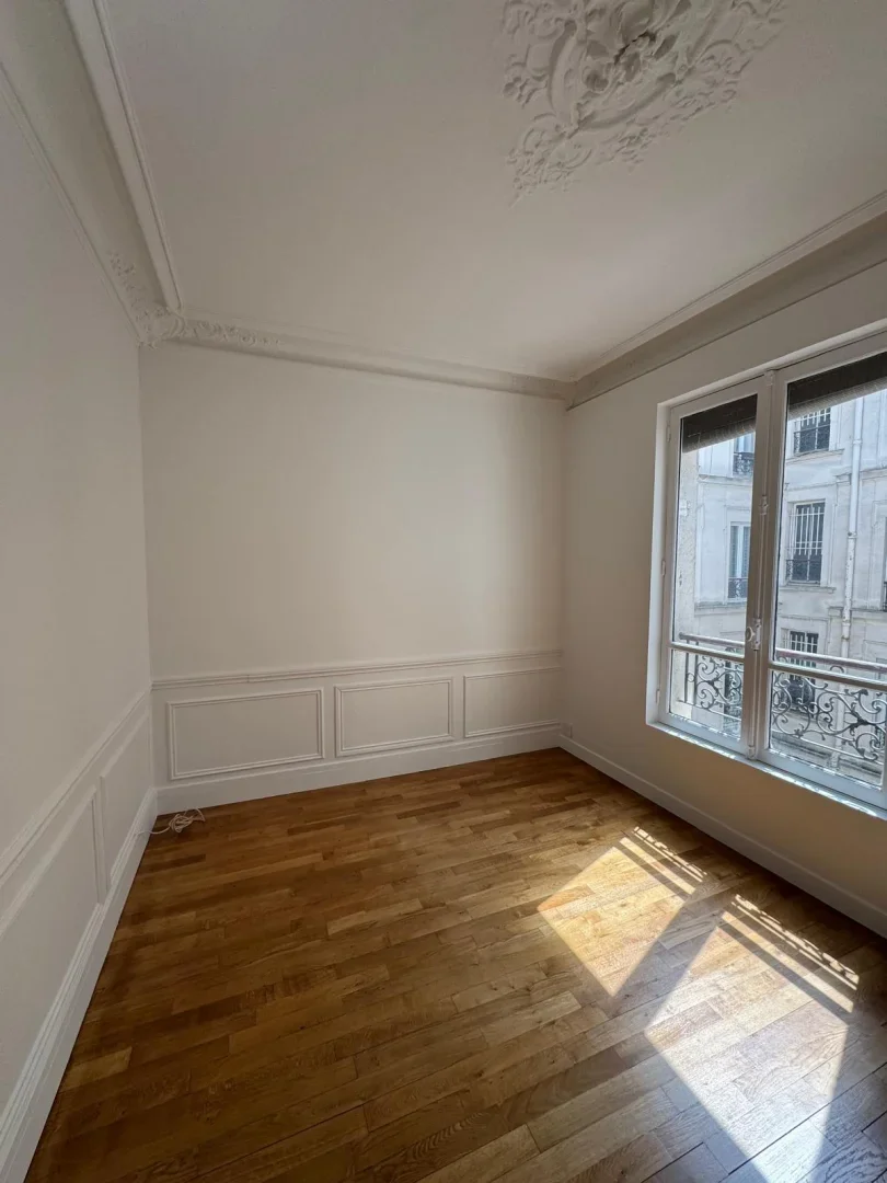 Flat Rue du Débarcadère in Paris