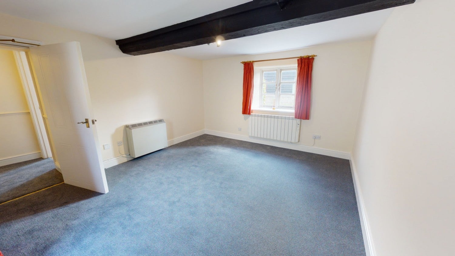 Flat Leckhampton Farm Court in Cheltenham