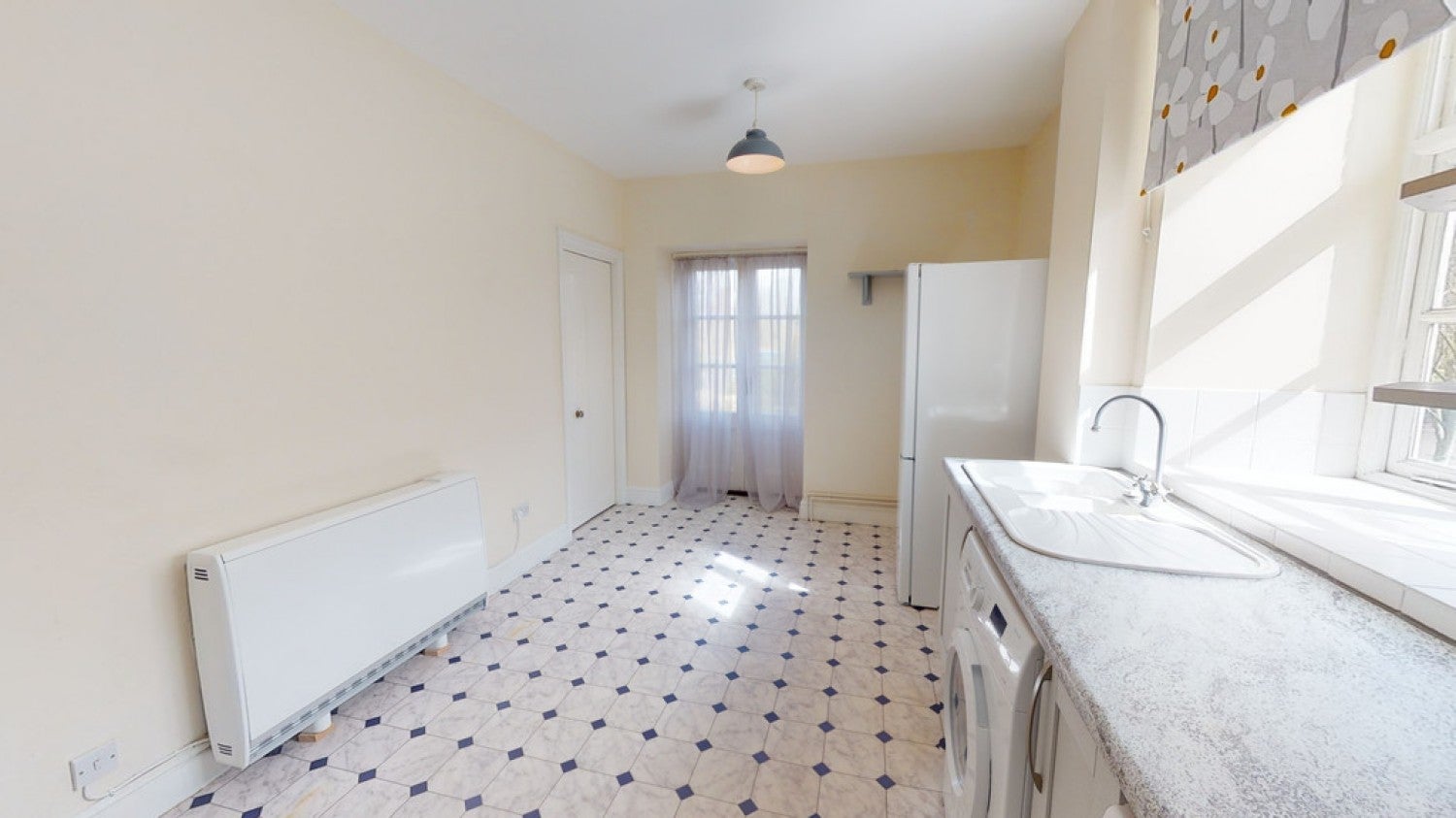 Flat Leckhampton Farm Court in Cheltenham