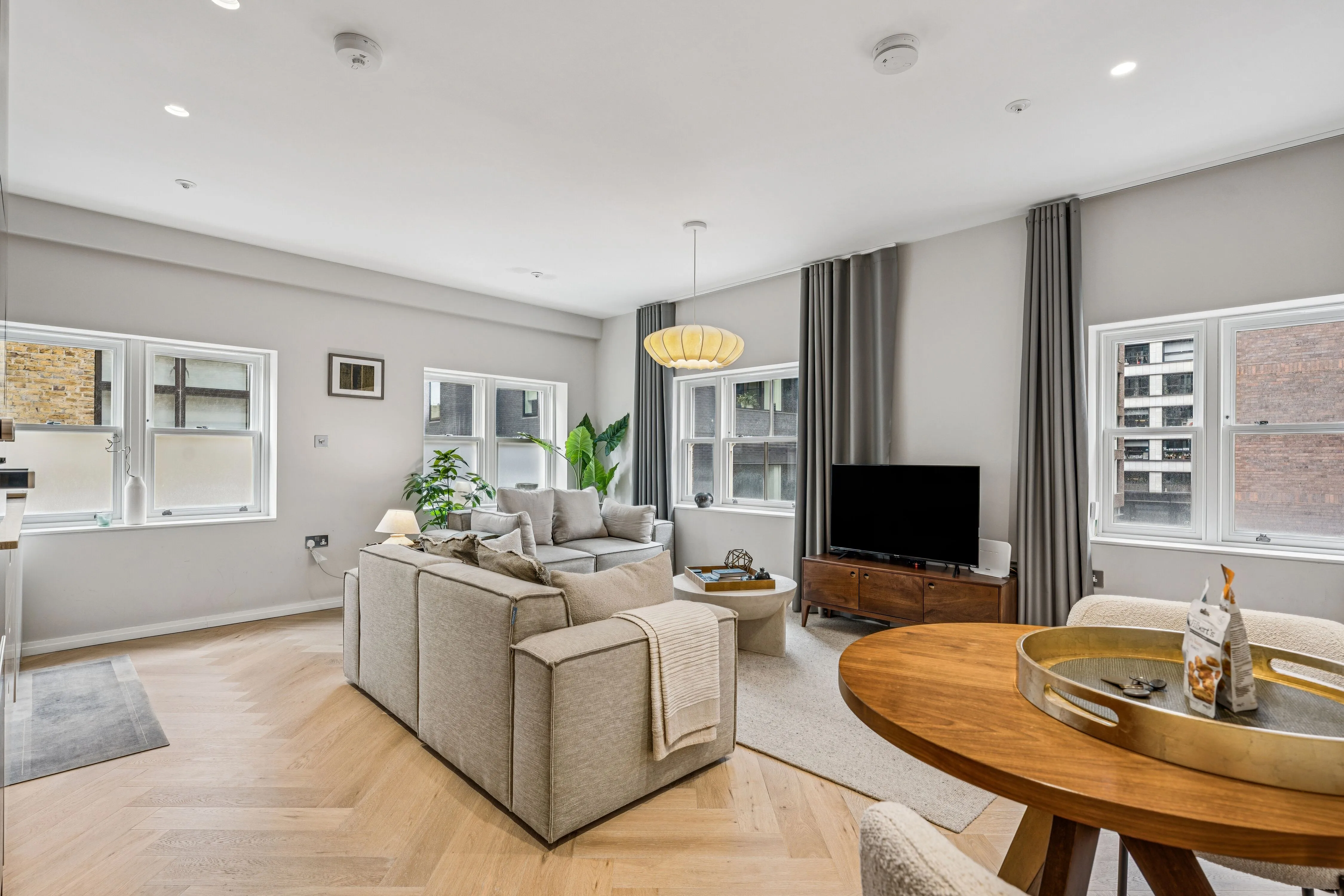 Flat Stukeley Street in Greater London