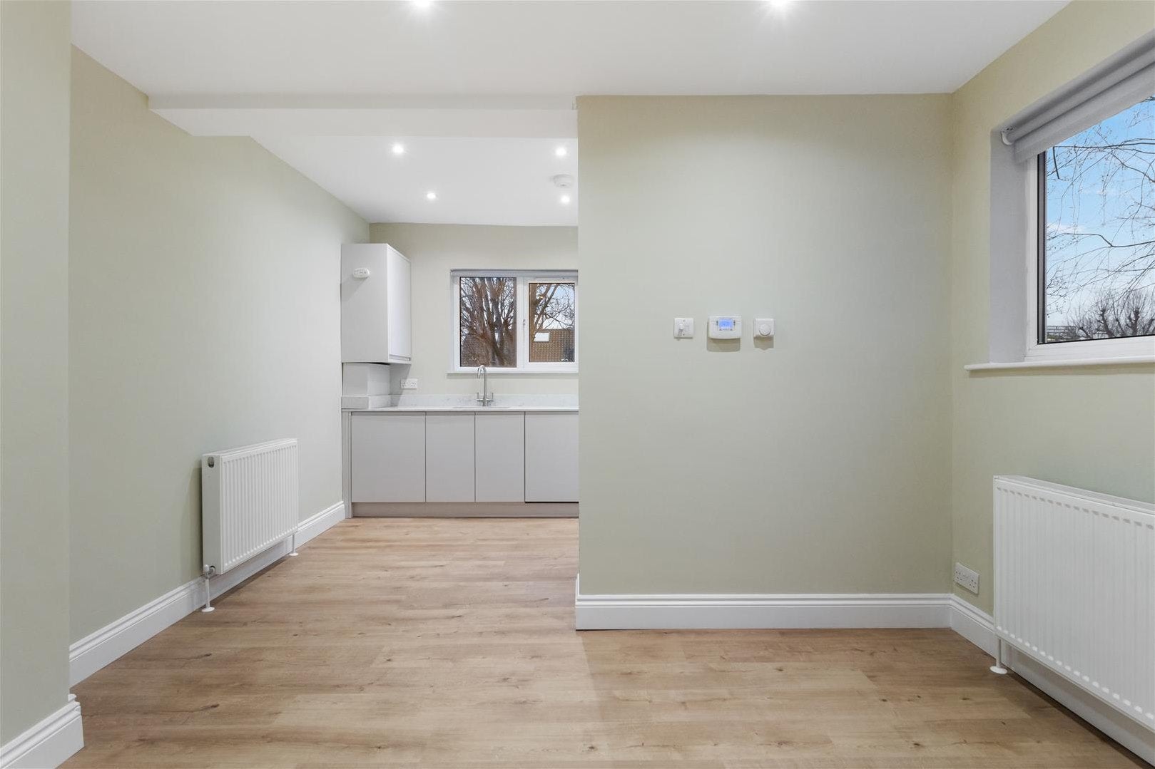 Flat Cresset Street in Greater London