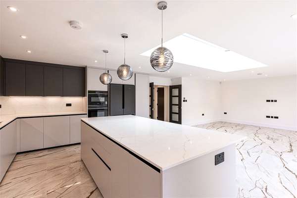 House Peaslake Lane in Guildford