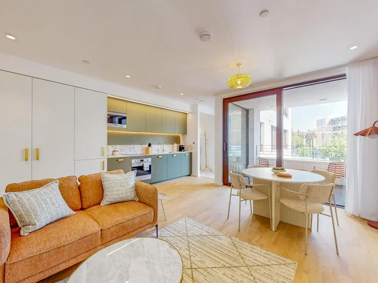 Flat Haverstock Hill in Greater London