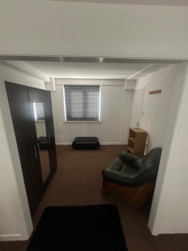 Room Newington Barrow Way in Greater London