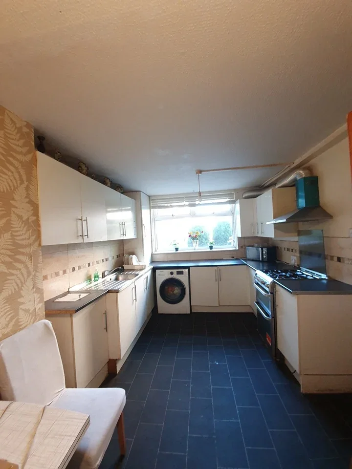 House Benson Close in Greater London
