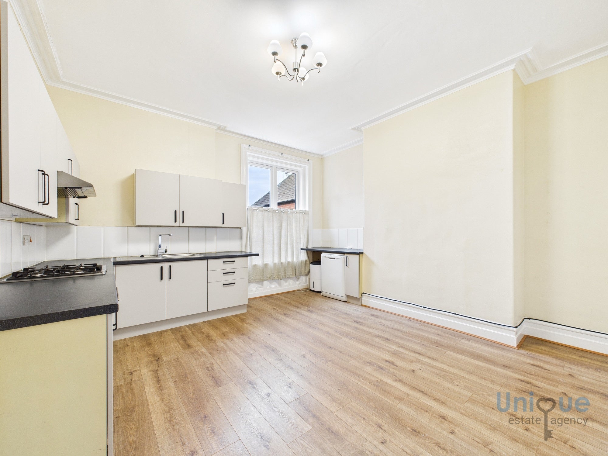 Flat St Anne's Road East in Borough of Fylde