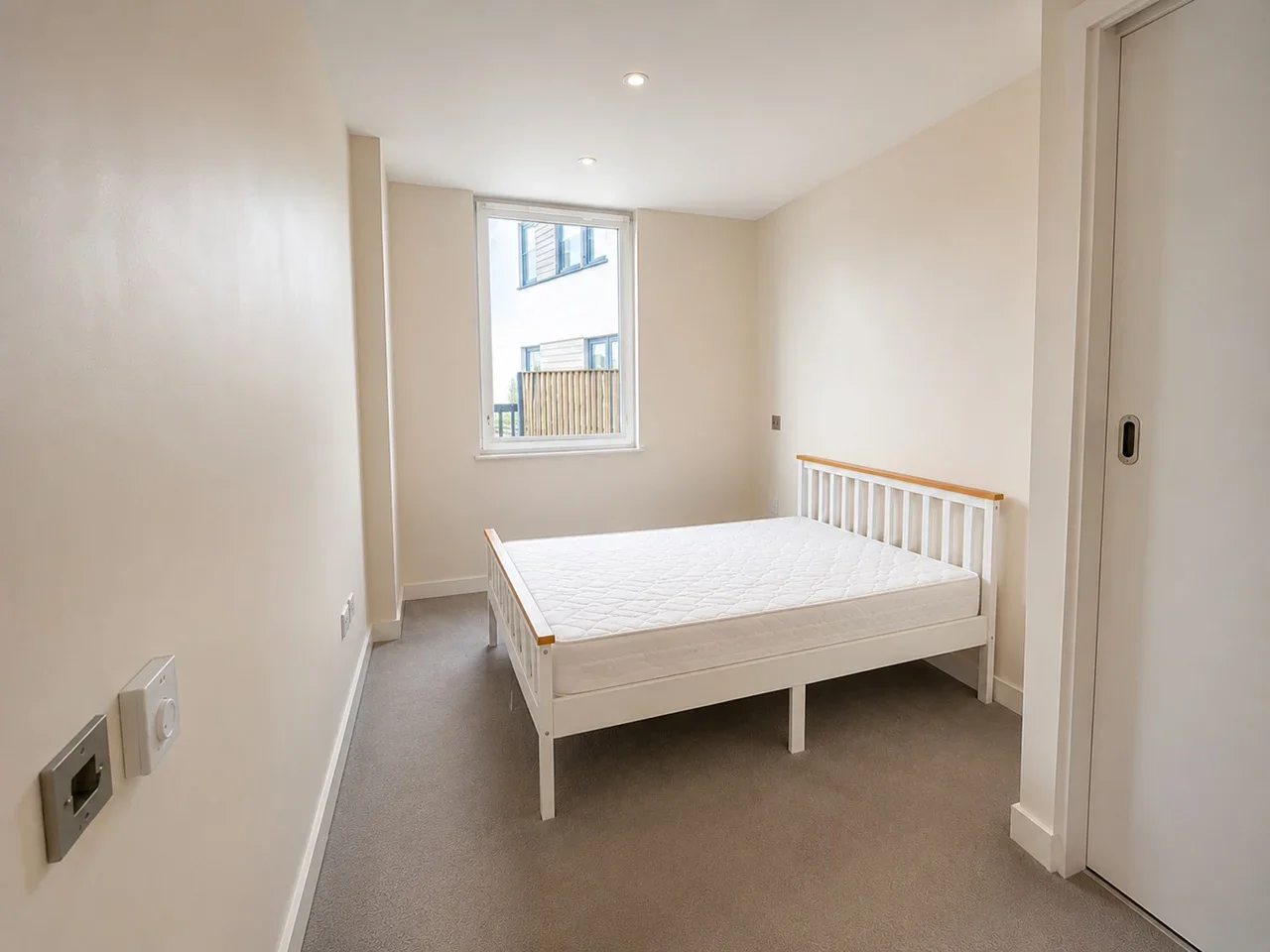 Flat Capitol Way in Greater London