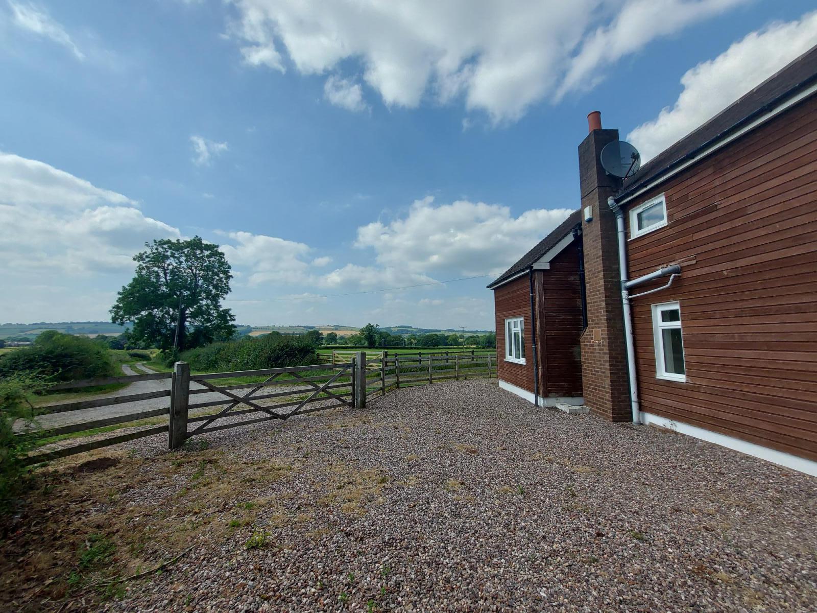 House New Road in Stanton Harcourt