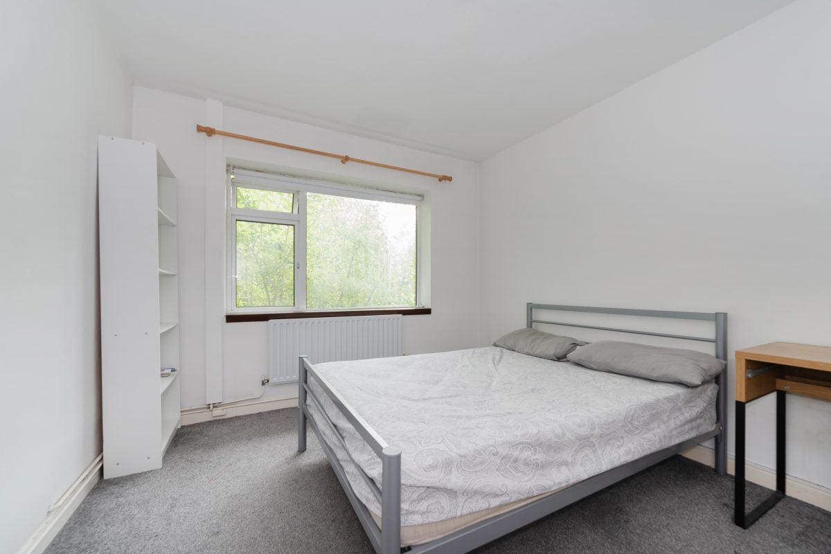 Flat Claire Court in Greater London