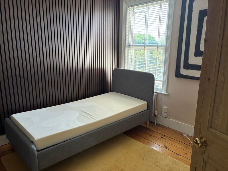 Room Pinkneys Road in Maidenhead