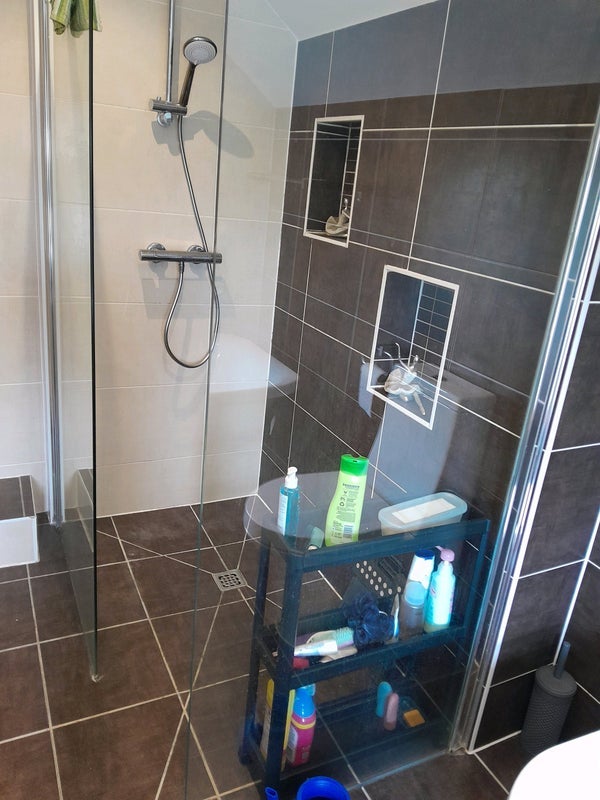 Room Pinkneys Road in Maidenhead