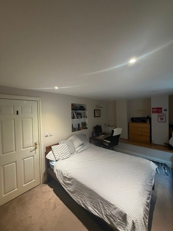 Room Digby Crescent in Greater London