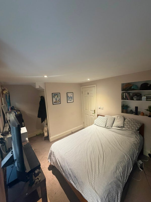 Room Digby Crescent in Greater London