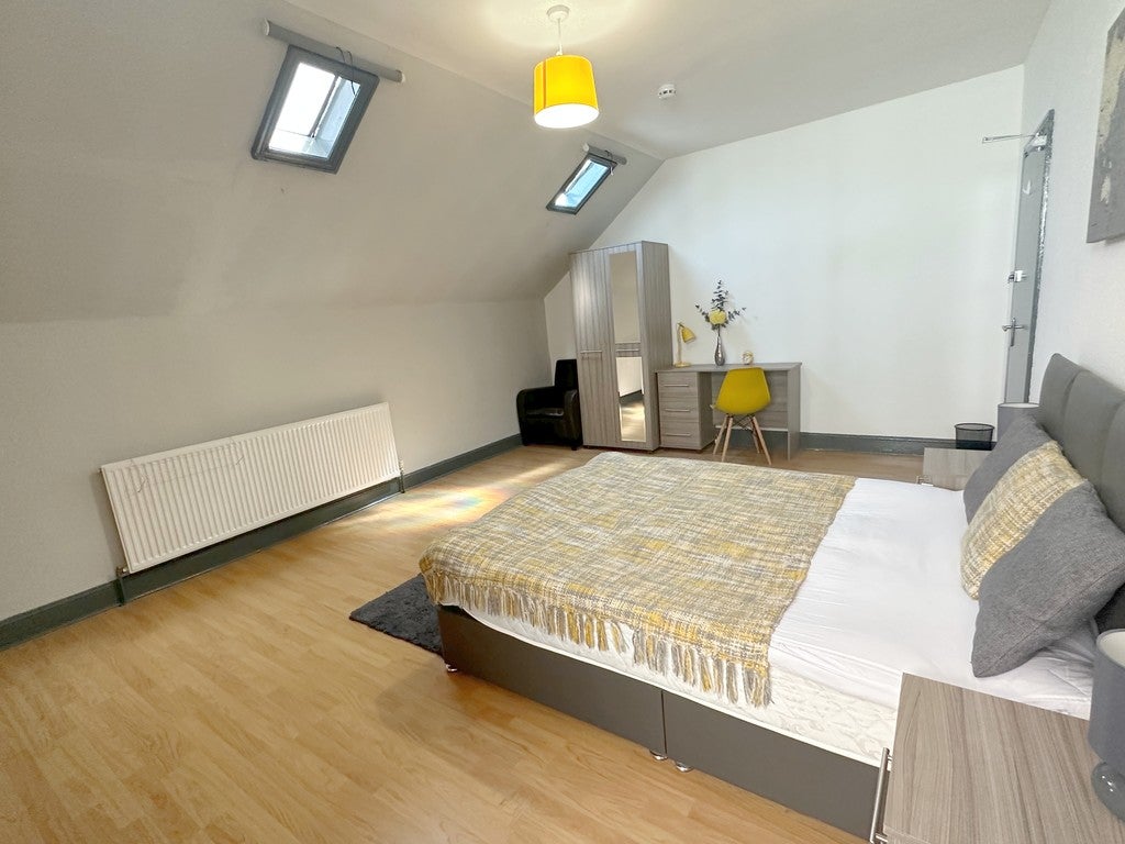 Flat Woodborough Road in Nottingham