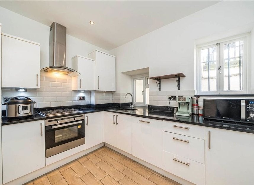 House Cornwall Gardens in Greater London