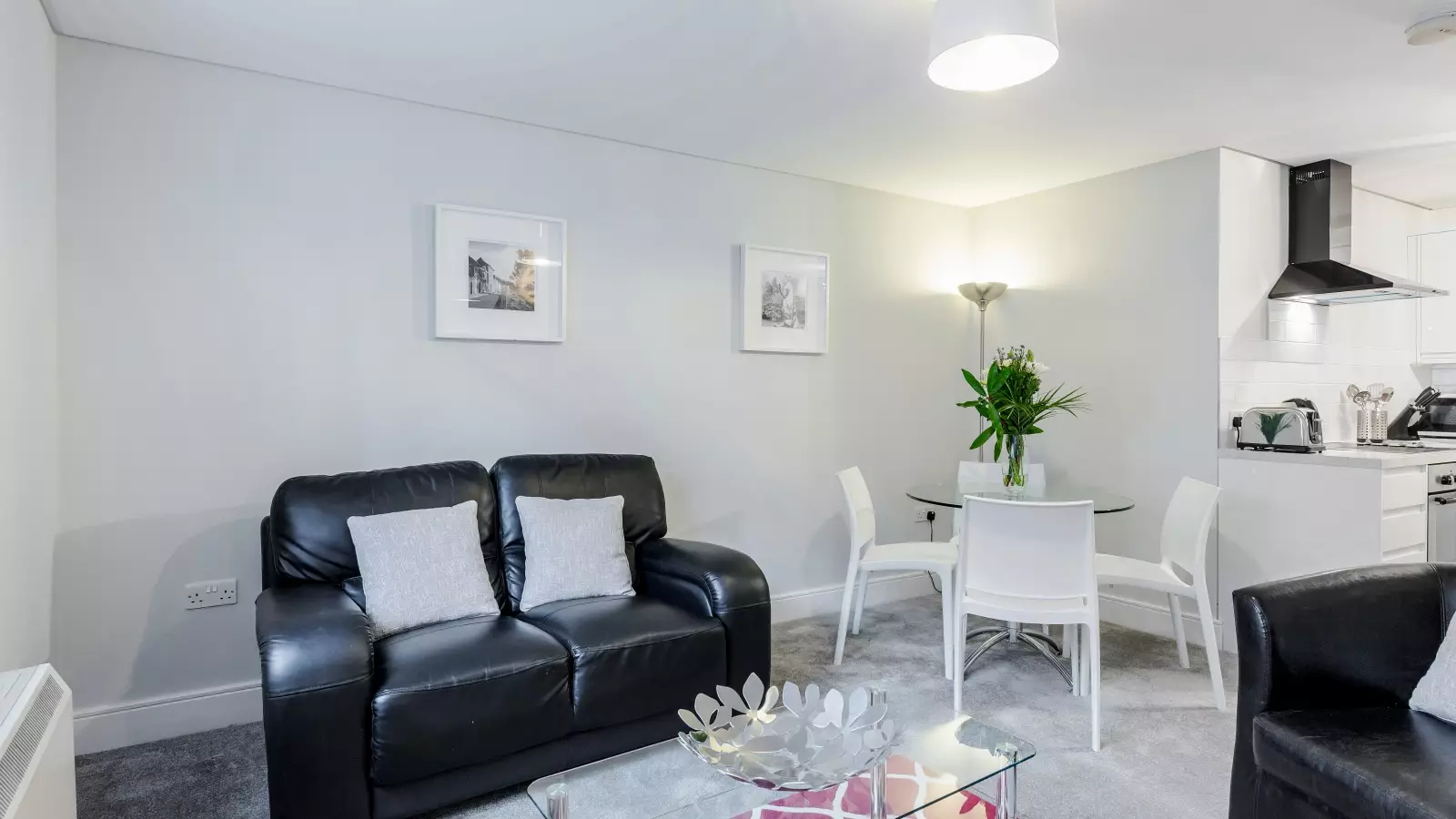 Flat Marina Place in Greater London