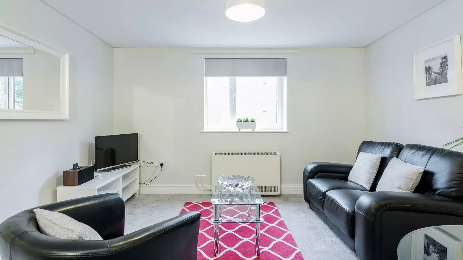 Flat Marina Place in Greater London