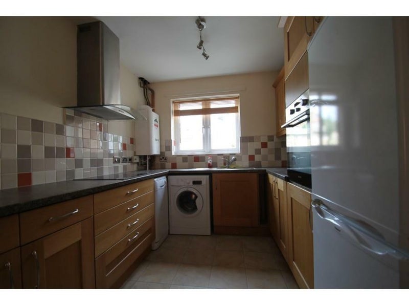 Room Bramwell Drive in Sheffield