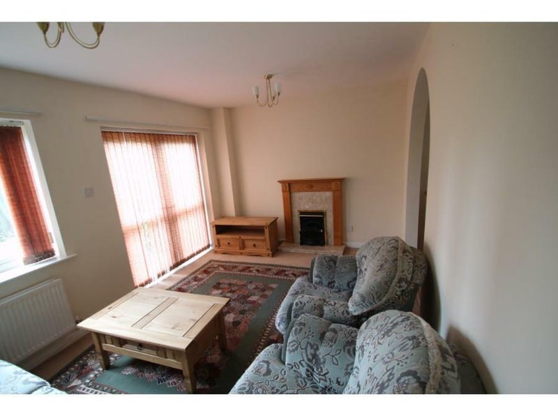 Room Bramwell Drive in Sheffield
