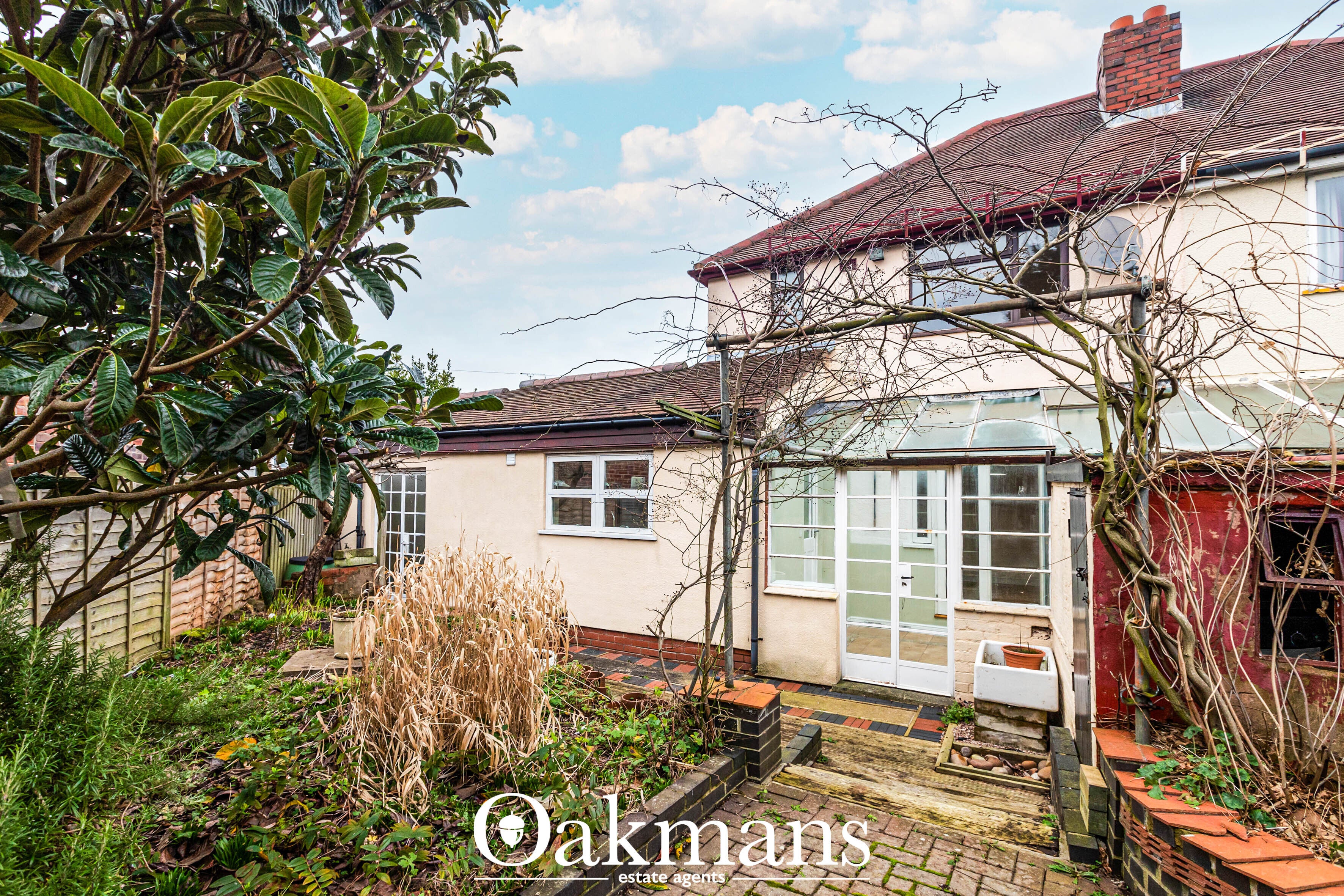 House Swan Crescent in Sandwell