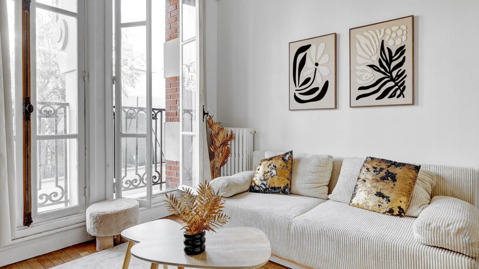 Flat Boulevard Lefebvre in Paris