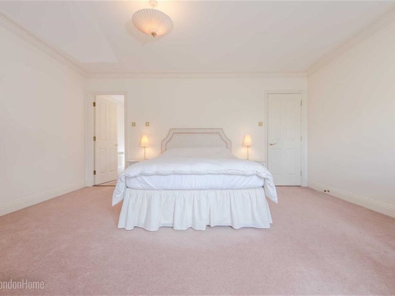 Room Murphy Street in Greater London