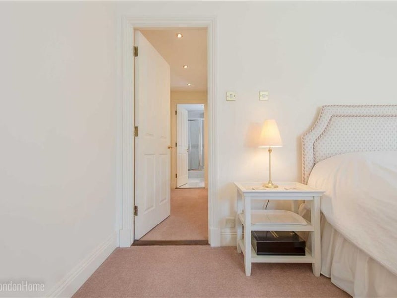Room Murphy Street in Greater London