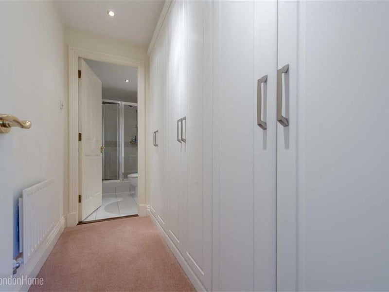 Room Murphy Street in Greater London
