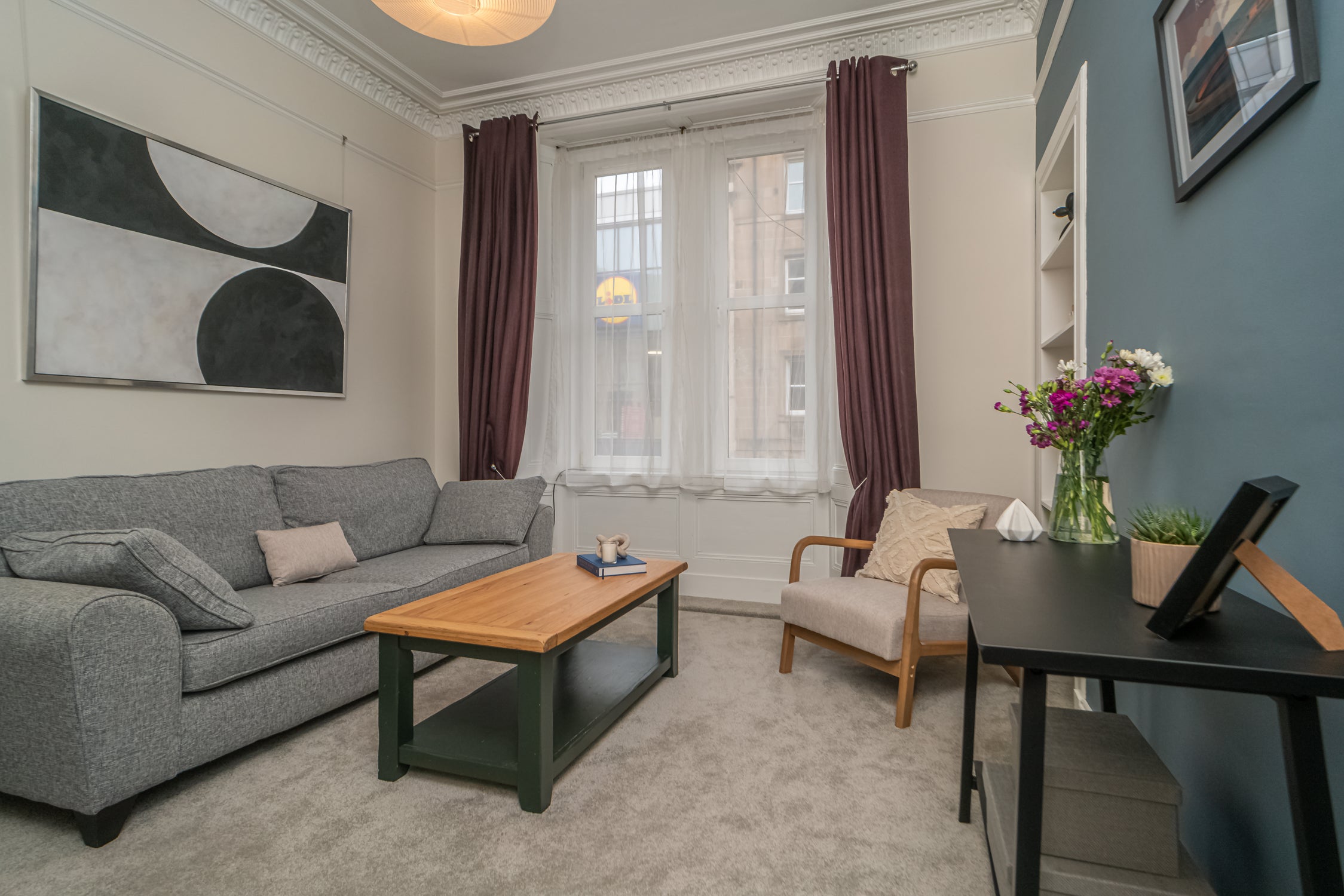 Flat Albion Place in City of Edinburgh