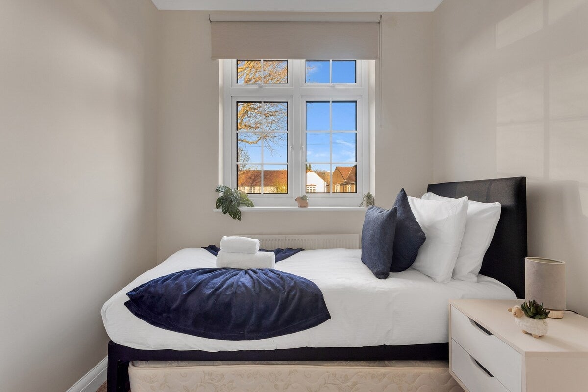 House Hesperus Crescent in Greater London