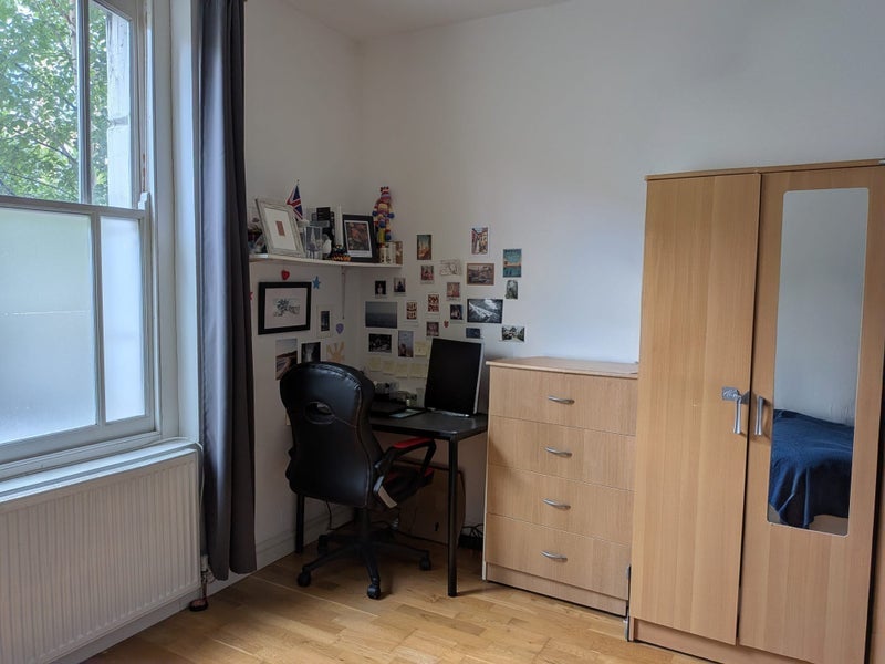 Room Sussex Way in Greater London