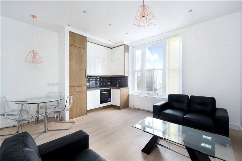 Flat Westbourne Park Road in Greater London