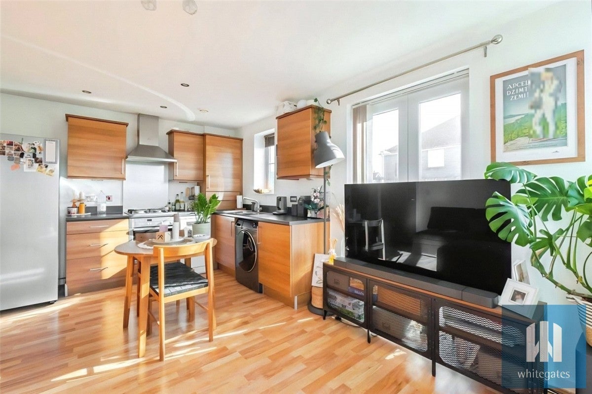 Flat Moorlands Edge in Kirklees