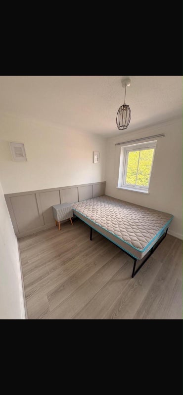Room Dingle Gardens in Greater London