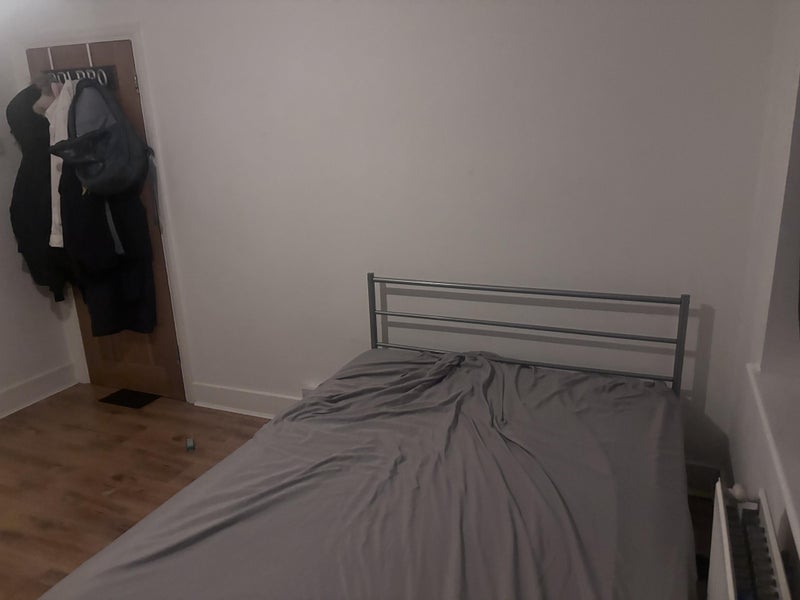 Room Westward Road in Greater London