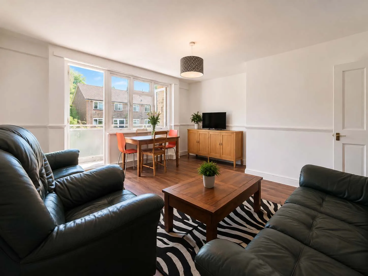 Flat Kimberley Road in Greater London