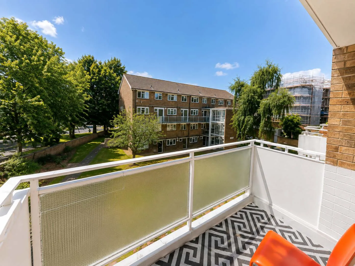 Flat Kimberley Road in Greater London