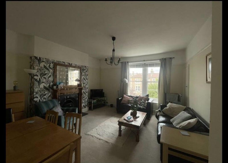 Room Beaufort Road in Bristol