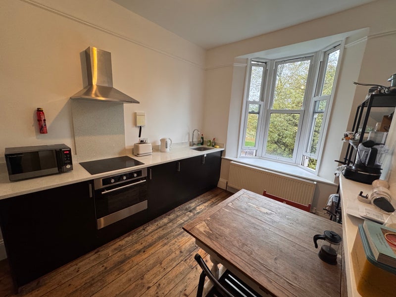 Room Uxbridge Road in Greater London