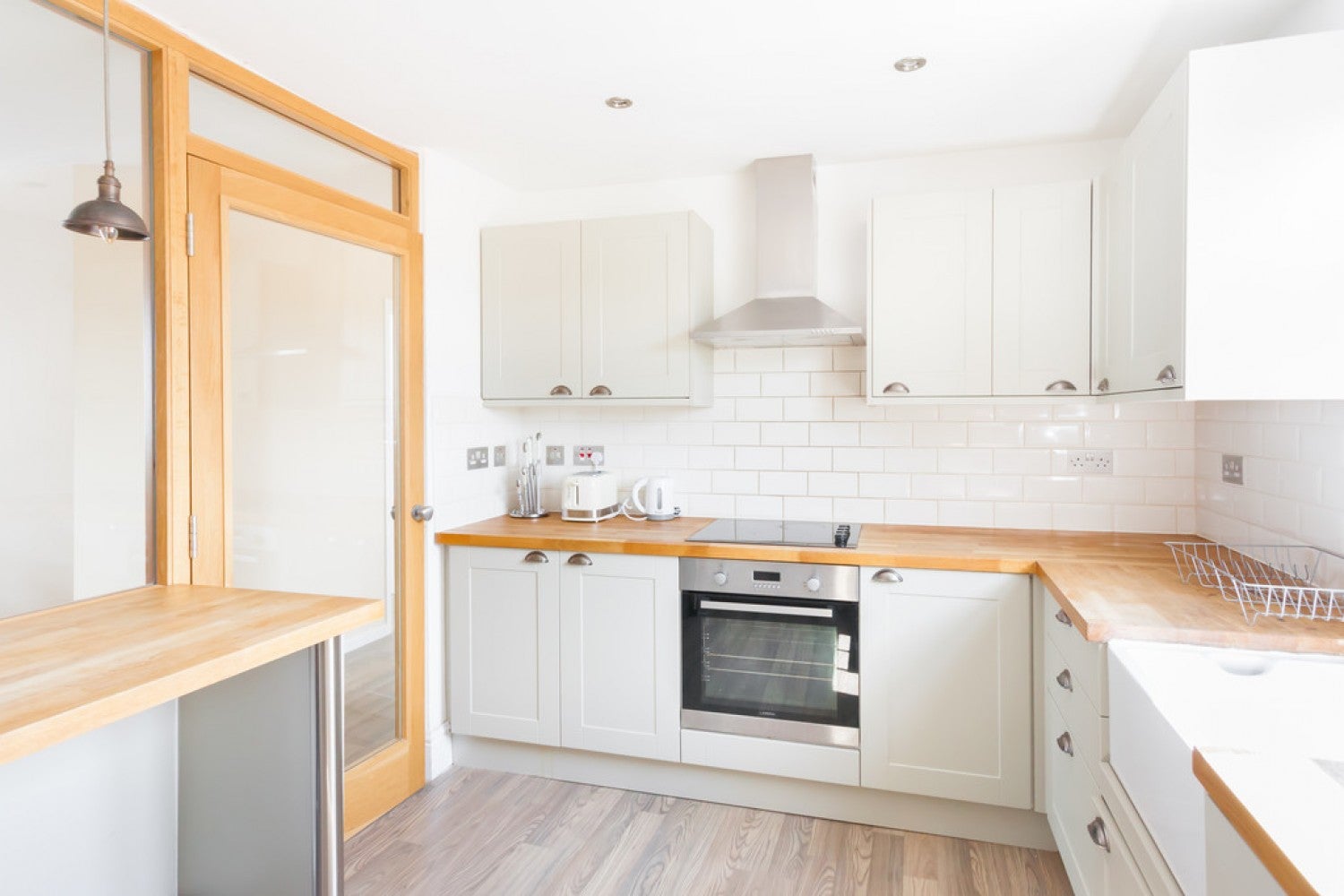 Flat Crowndale Road in Greater London
