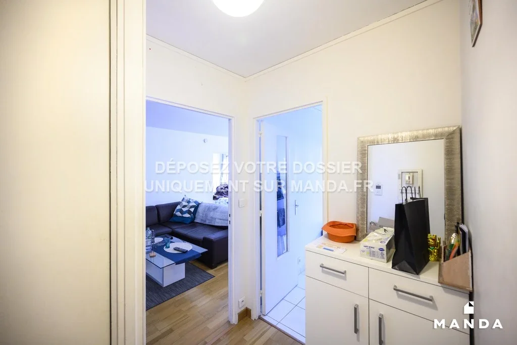 Flat Avenue Gambetta in Courbevoie