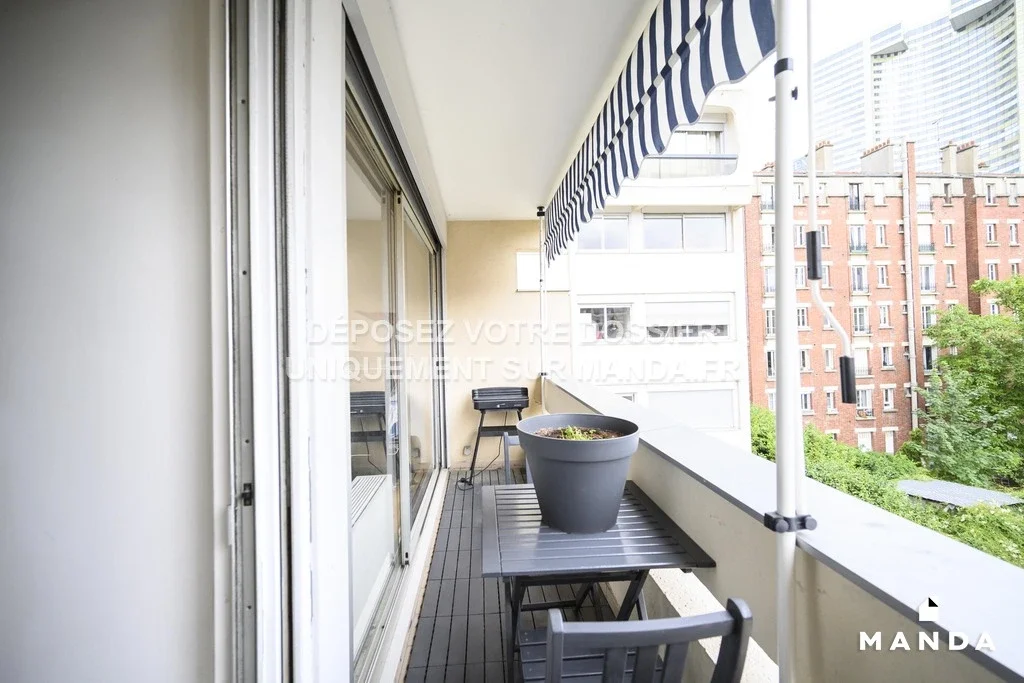 Flat Avenue Gambetta in Courbevoie