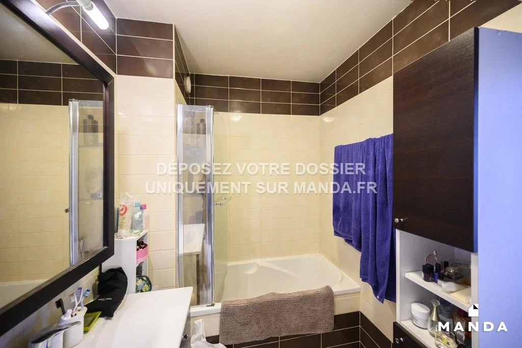 Flat Avenue Gambetta in Courbevoie
