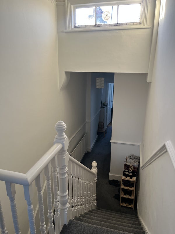 Room Hewitt Road in Greater London