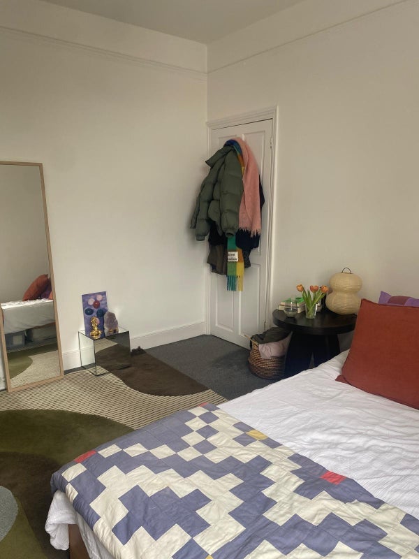 Room Hewitt Road in Greater London